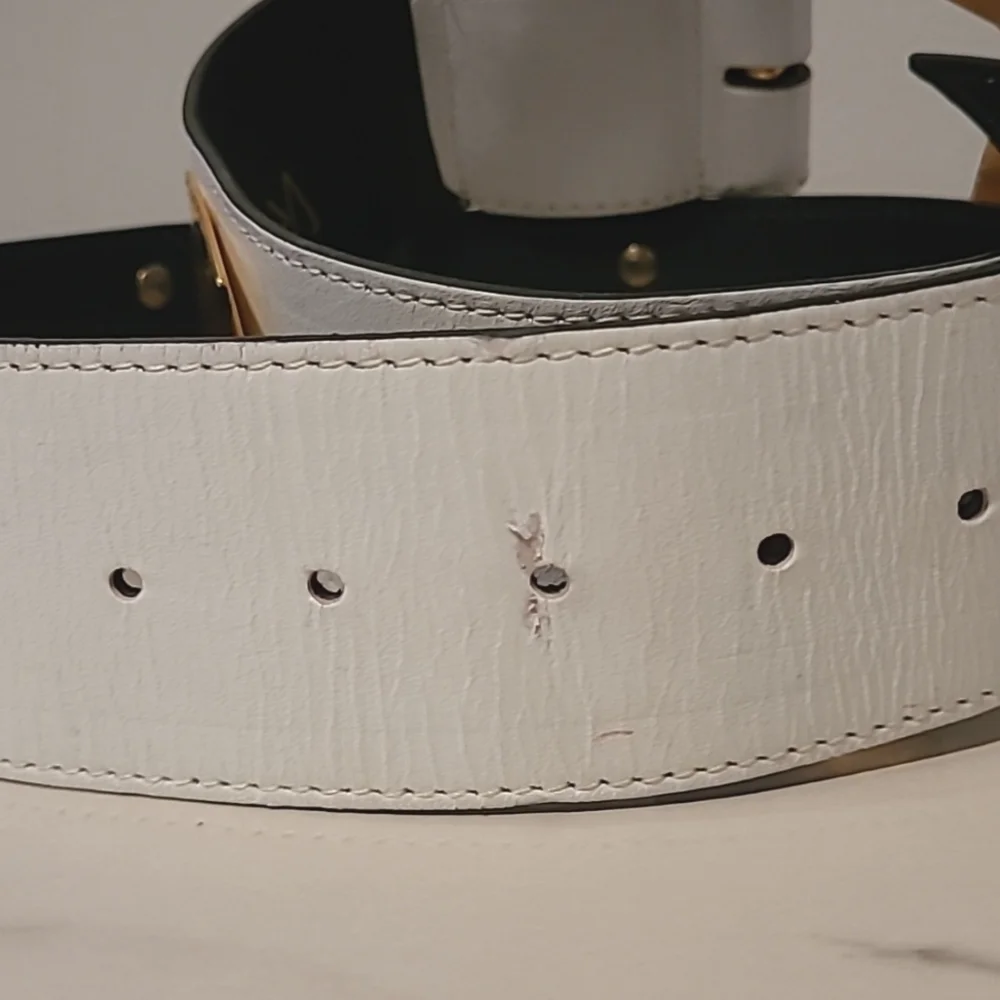 VR San Marcos White Leather Gold Square Hammered Metal Details Belt Sz L 28-32